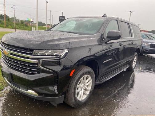 Black 2024 Chevrolet Suburban LT