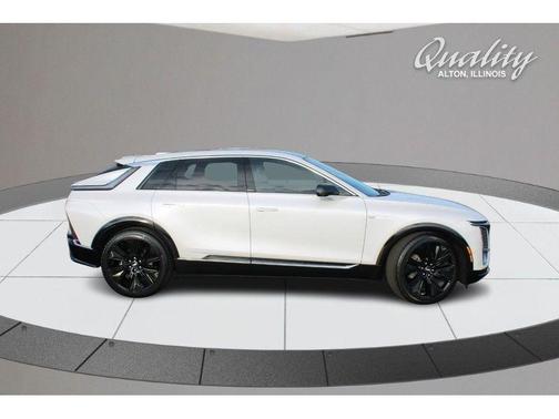 2023 Cadillac LYRIQ Luxury