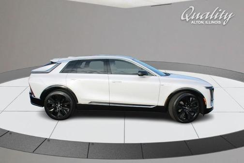 2023 Cadillac LYRIQ Luxury