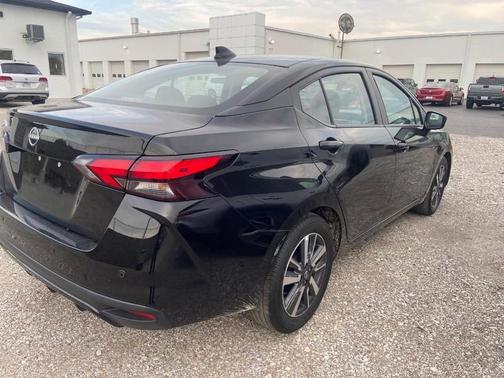 Black 2025 Nissan Versa 1.6 SV