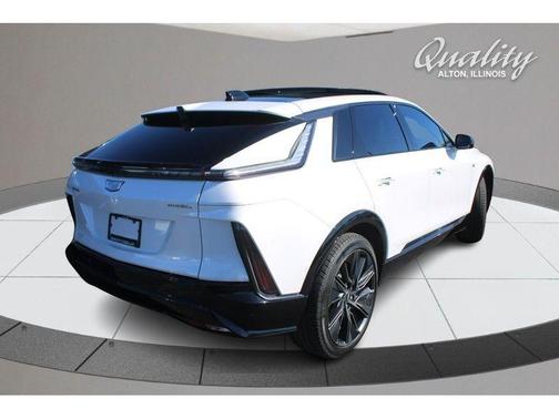 2024 Cadillac LYRIQ Sport