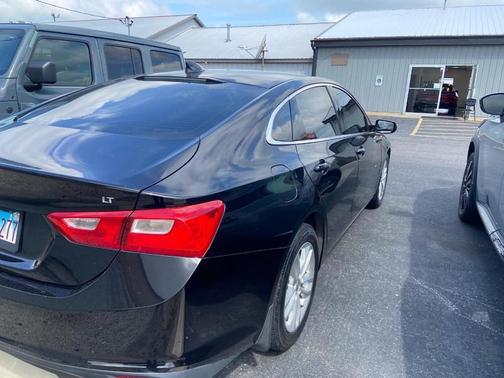 Mosaic Black Metallic 2018 Chevrolet Malibu LT