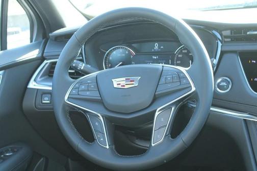 2026 Cadillac XT5 Luxury