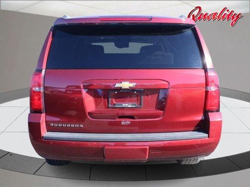 2018 Chevrolet Suburban LT