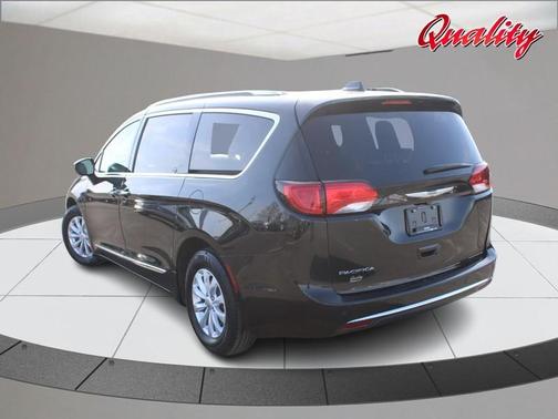 2019 Chrysler Pacifica Touring-L