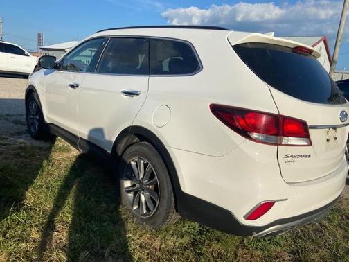 Monaco White 2017 Hyundai SANTA FE SE