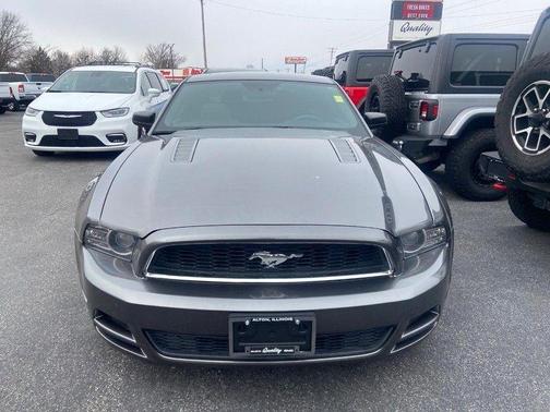 2014 Ford Mustang V6