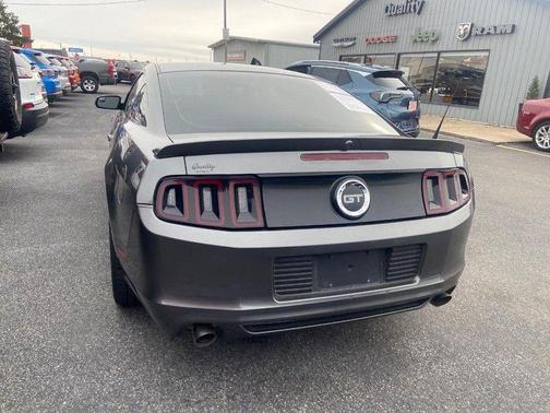 2014 Ford Mustang V6