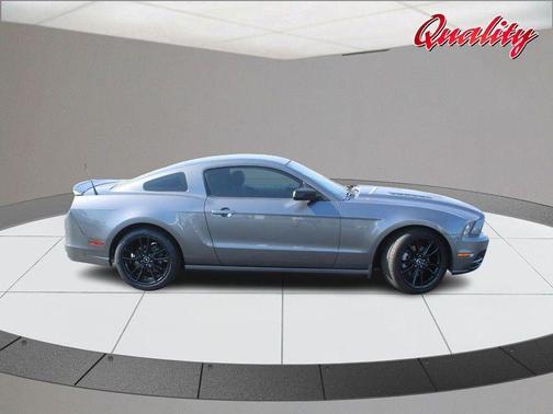 2014 Ford Mustang V6