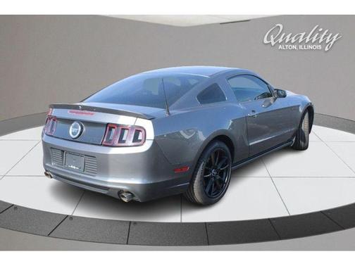 2014 Ford Mustang V6