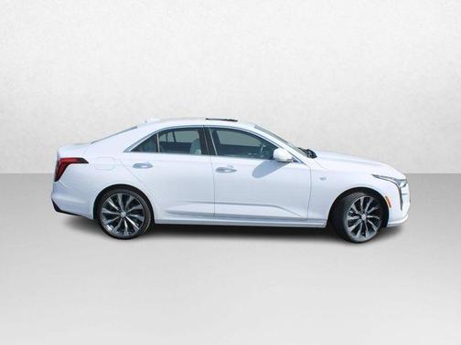 2024 Cadillac CT4 Luxury