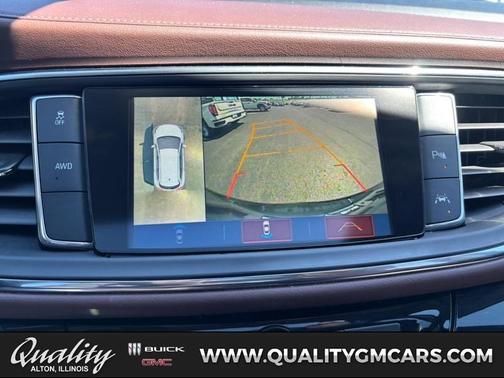 Summit White 2019 GMC Yukon SLT