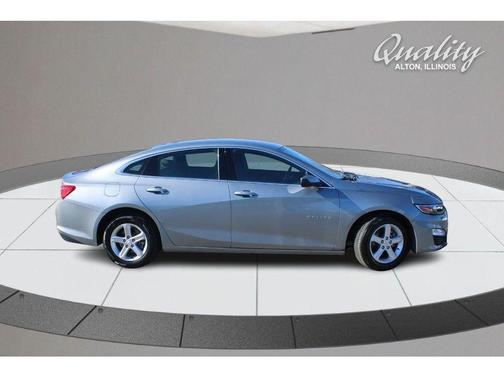 Sterling Gray Metallic 2024 Chevrolet Malibu LT