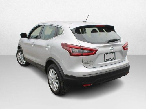 2022 Nissan Rogue Sport S