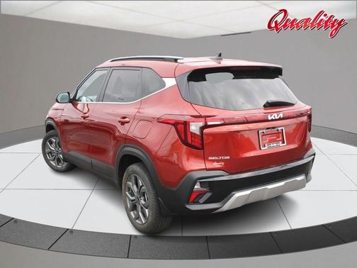 Mars Orange 2024 Kia Seltos S