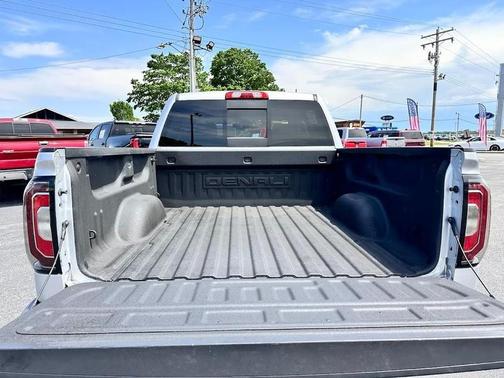 Quicksilver Metallic 2018 GMC Sierra 1500 Denali