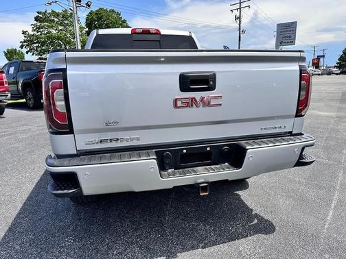 Quicksilver Metallic 2018 GMC Sierra 1500 Denali