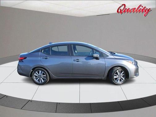 2023 Nissan Versa 1.6 SV