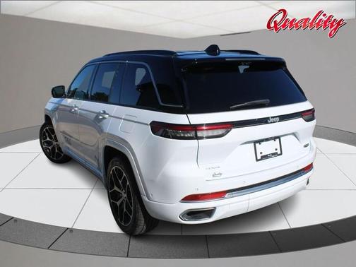 2024 Jeep Grand Cherokee Summit