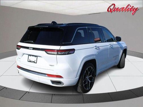 2024 Jeep Grand Cherokee Summit