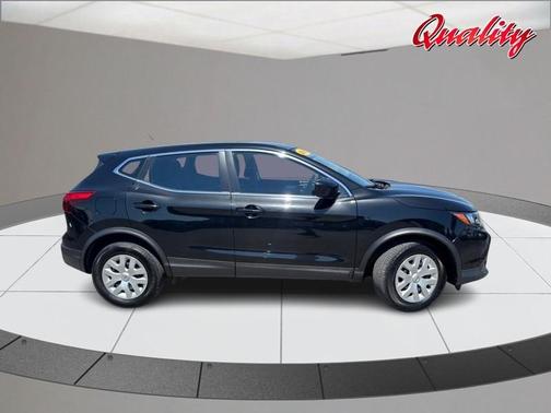 Magnetic Black 2018 Nissan Rogue Sport S