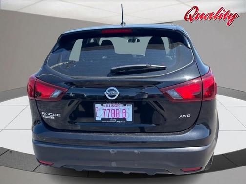 Magnetic Black 2018 Nissan Rogue Sport S