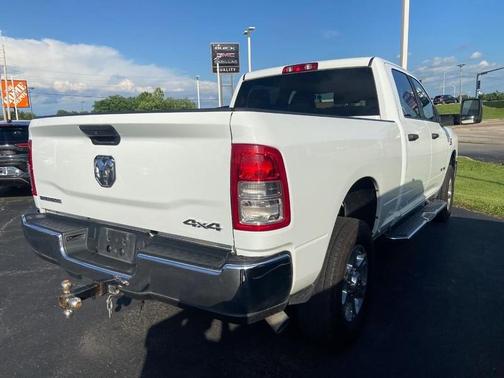 Bright White Clearcoat 2024 RAM 2500 Big Horn