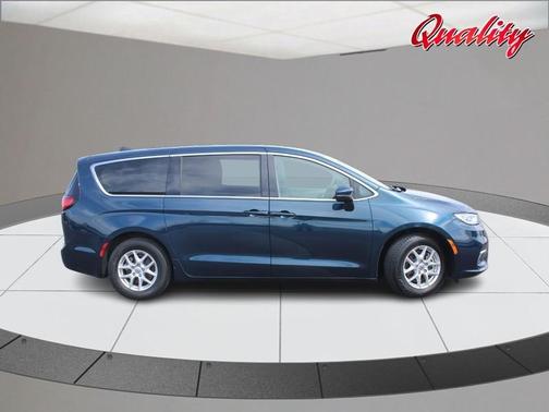 Fathom Blue Pearlcoat 2023 Chrysler Pacifica Touring-L