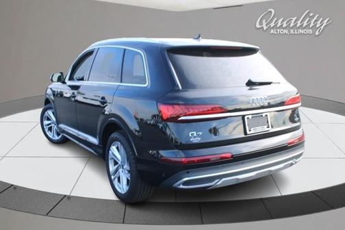 2023 Audi Q7 55 Premium Plus