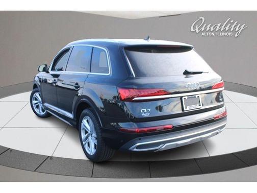 2023 Audi Q7 55 Premium Plus