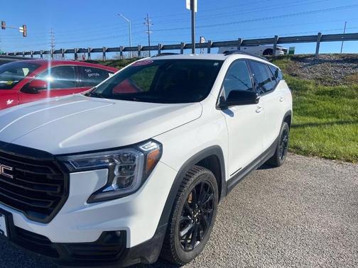Summit White 2023 GMC Terrain SLT