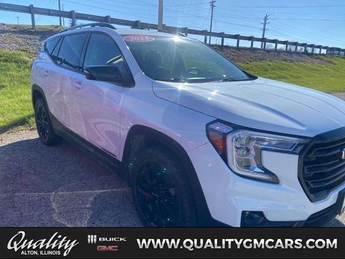 Summit White 2023 GMC Terrain SLT