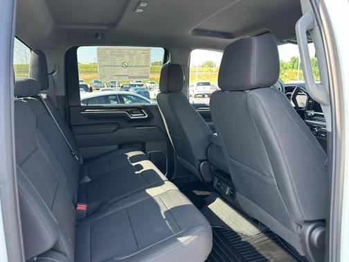 2025 GMC Sierra 2500 SLE