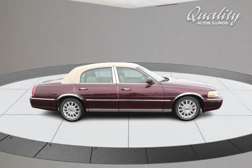 2006 Lincoln Town Car Signature