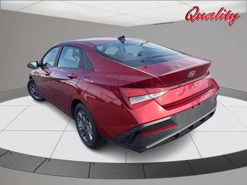 Red 2024 Hyundai ELANTRA SEL