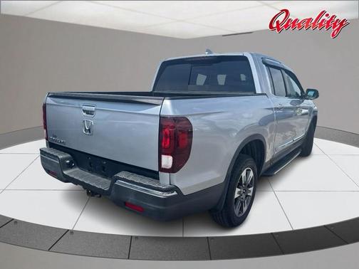 Lunar Silver Metallic 2019 Honda Ridgeline RTL