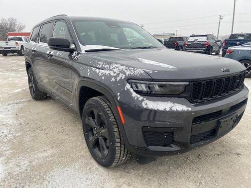 2023 Jeep Grand Cherokee L Laredo