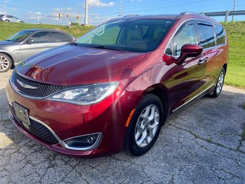 Velvet Red Pearlcoat 2020 Chrysler Pacifica Touring-L Plus