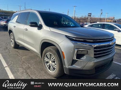 2025 Chevrolet Traverse LT