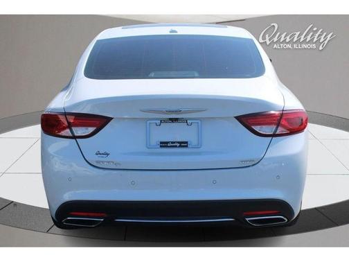 Lunar White Tri-Coat Pearl 2015 Chrysler 200 C