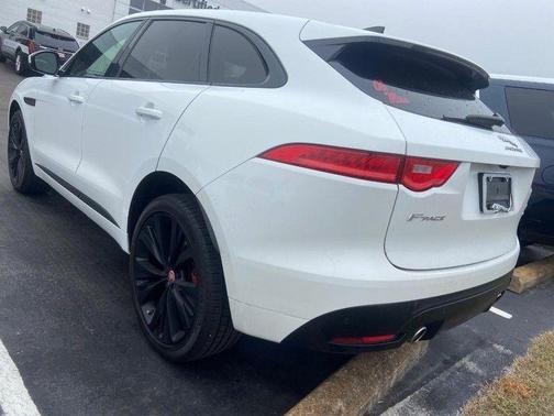 2020 Jaguar F-PACE S