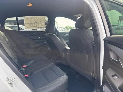 Summit White 2026 Buick Envista Preferred