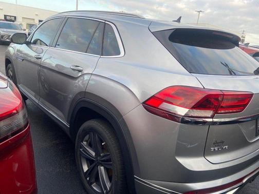 2022 Volkswagen Atlas Cross Sport 3.6L V6 SEL R-Line