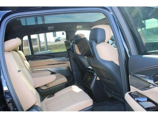 2025 Cadillac Escalade IQ Luxury 2