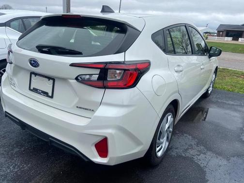 Crystal White Pearl 2024 Subaru Impreza Base