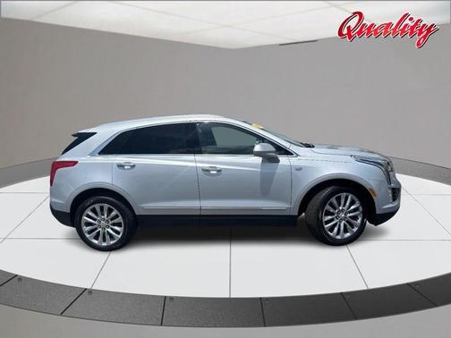 Radiant Silver Metallic 2017 Cadillac XT5 Platinum