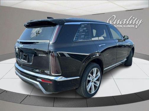 2026 Cadillac VISTIQ Luxury