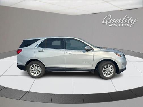 Silver Ice Metallic 2018 Chevrolet Equinox 1LT