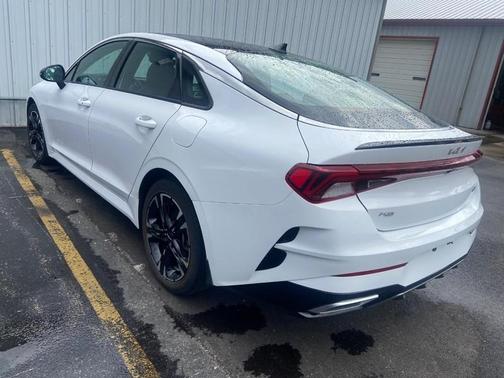 Glacial White Pearl 2022 Kia K5 GT-Line