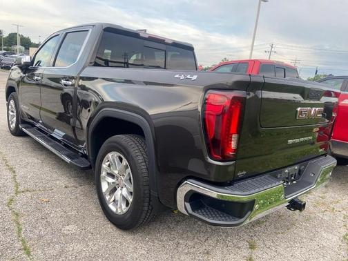Brownstone Metallic 2021 GMC Sierra 1500 SLT